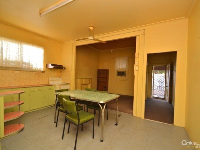 77 Graphite Street, Broken Hill NSW 2880