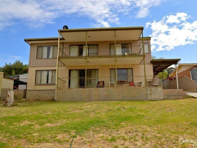 19 Kingfisher Ave, Menindee NSW 2879