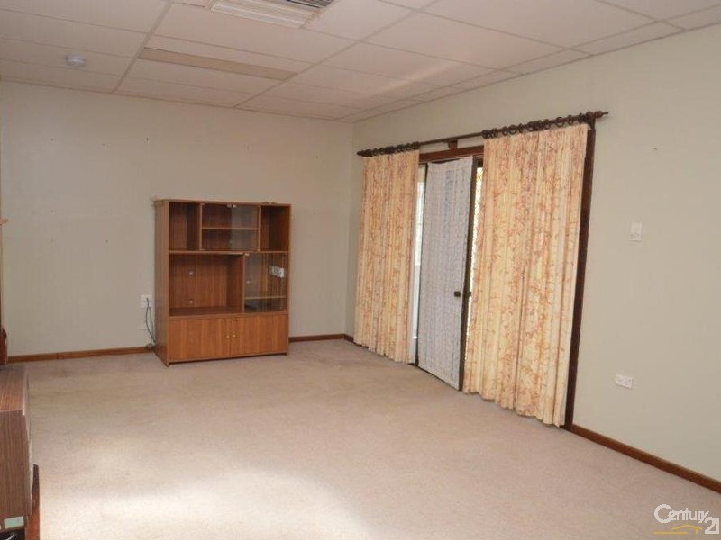 141 Knox Lane, Broken Hill NSW 2880