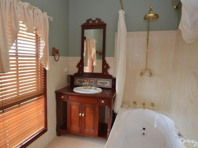 4A Hynes Street, Broken Hill NSW 2880
