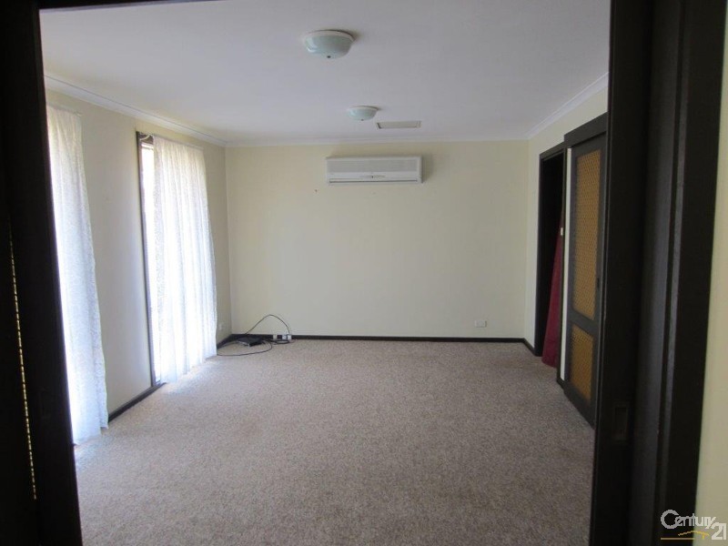 53 Yartla Street, Menindee NSW 2879