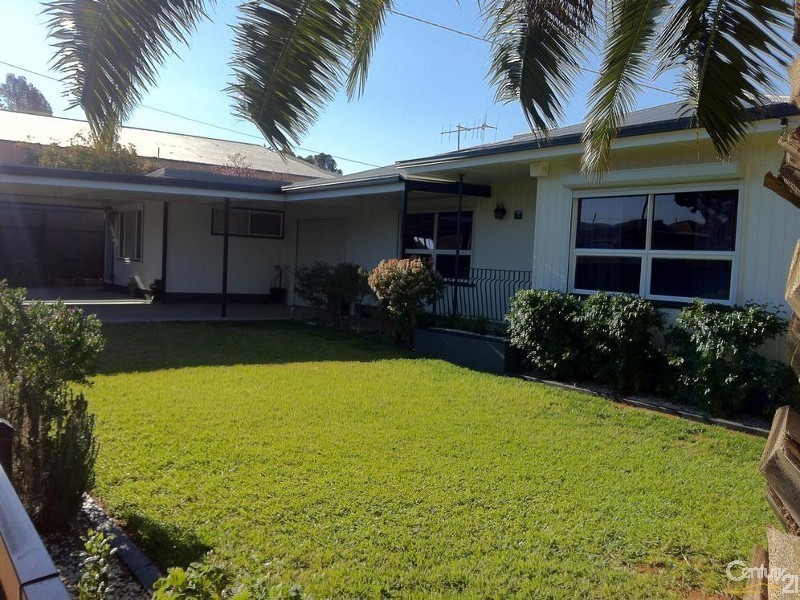 32 Central Street, Broken Hill NSW 2880