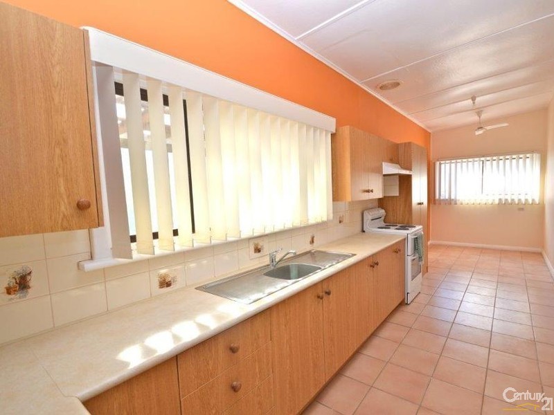 11 Racecourse Road, Broken Hill NSW 2880