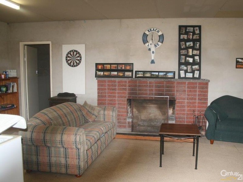 41 Lakeview Avenue, Menindee NSW 2879
