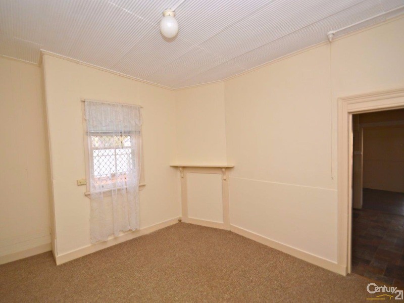 69 Newton Street, Broken Hill NSW 2880