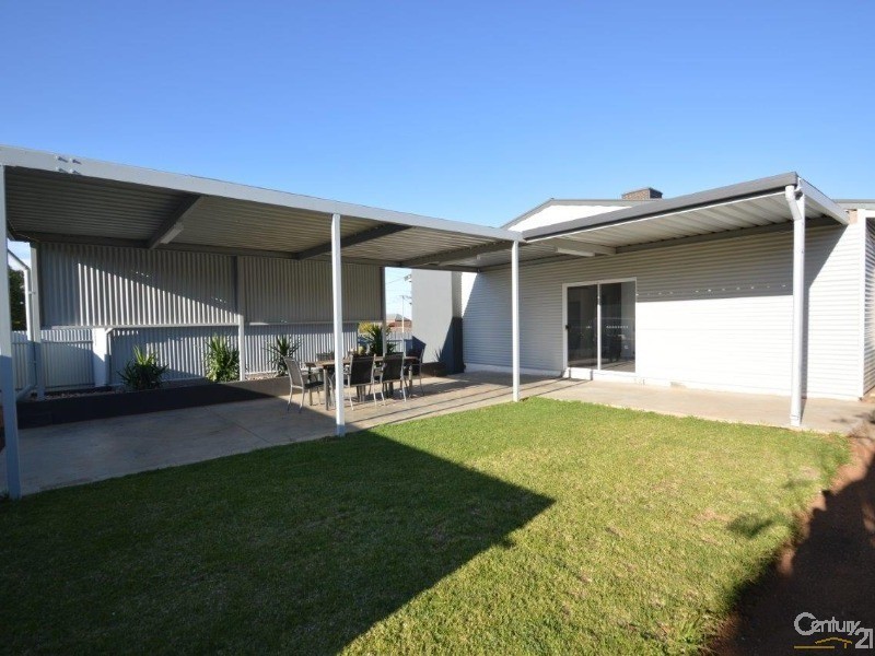 102 Cummins Street, Broken Hill NSW 2880