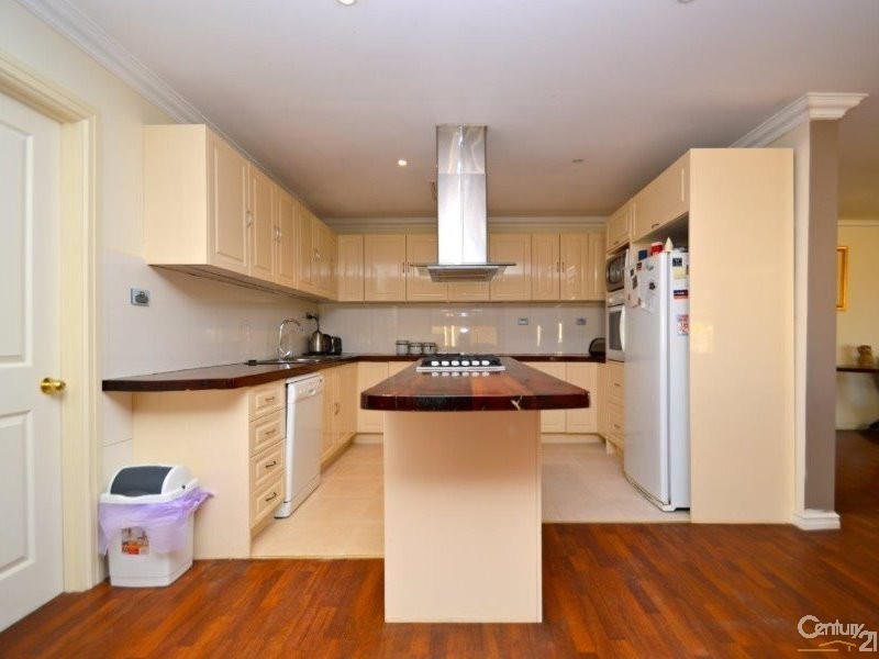 17 Racecourse Road, Broken Hill NSW 2880