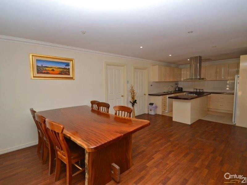 17 Racecourse Road, Broken Hill NSW 2880