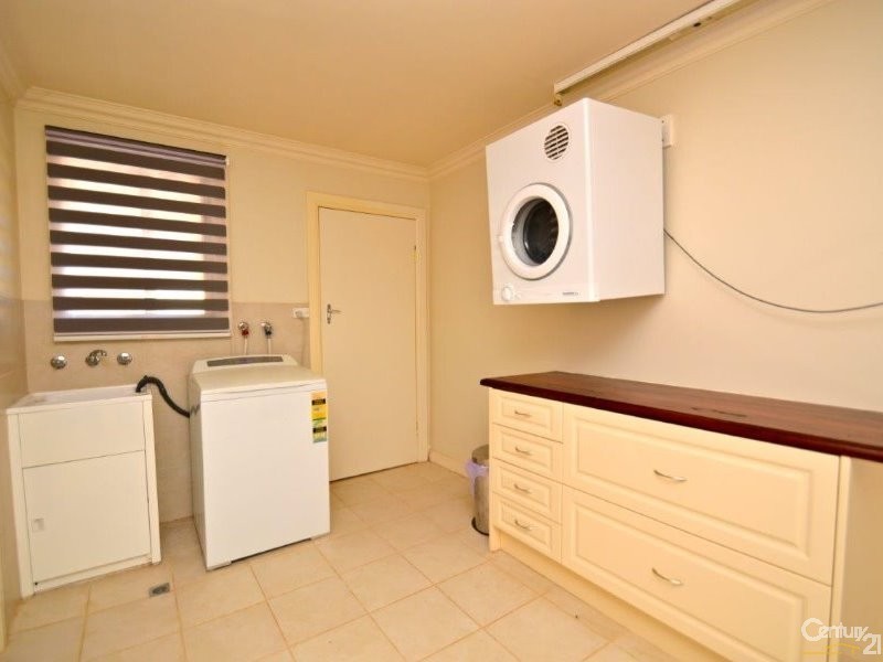 17 Racecourse Road, Broken Hill NSW 2880