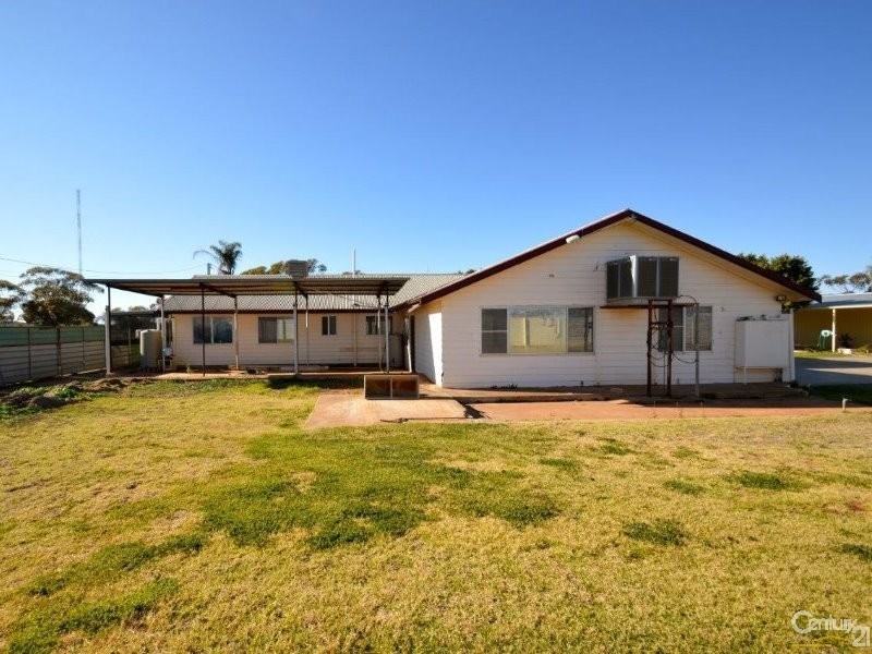 17 Racecourse Road, Broken Hill NSW 2880