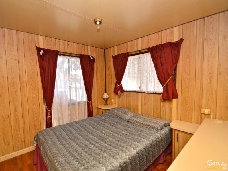 17 Racecourse Road, Broken Hill NSW 2880