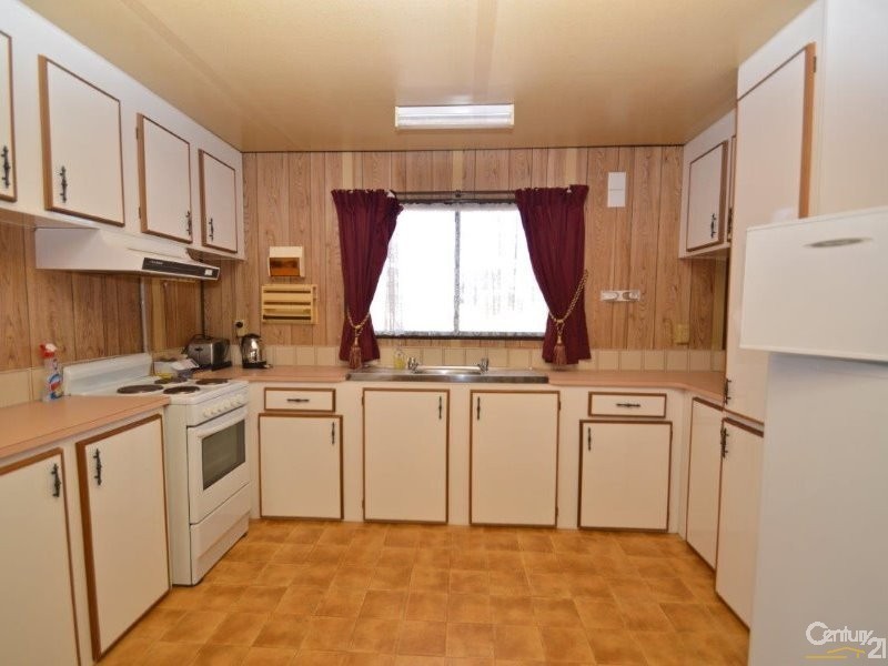 17 Racecourse Road, Broken Hill NSW 2880