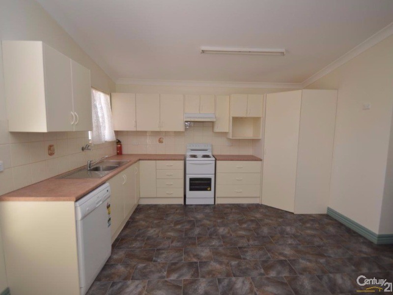 43 Yartla Street, Menindee NSW 2879