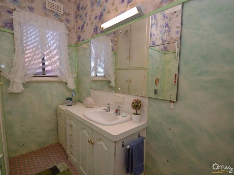 17 Creedon Street, Broken Hill NSW 2880
