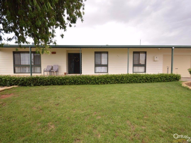 231 Hall Street, Broken Hill NSW 2880