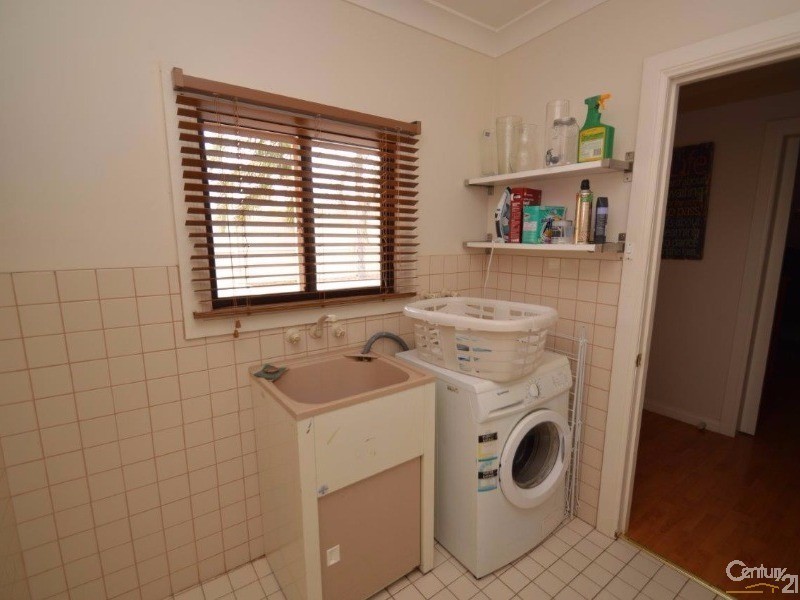 1 Railway Parade, Broken Hill NSW 2880