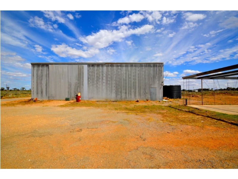 44 Racecourse Road, Broken Hill NSW 2880