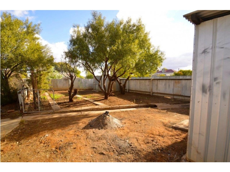 82 Ryan Street, Broken Hill NSW 2880