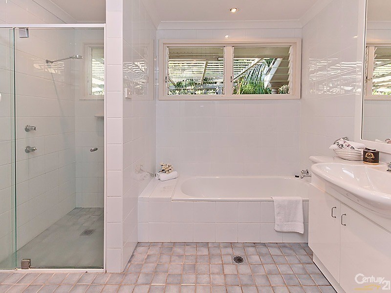 2a Holly Street, Castle Cove NSW 2069