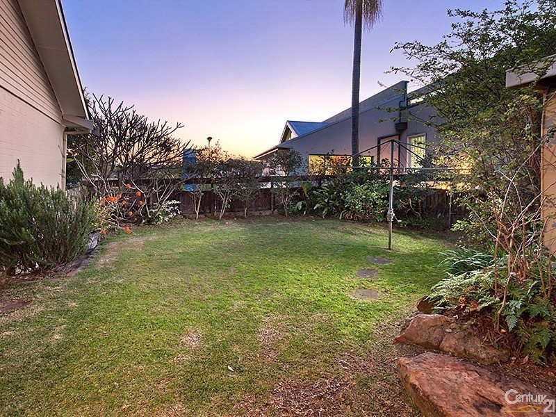 2a Holly Street, Castle Cove NSW 2069