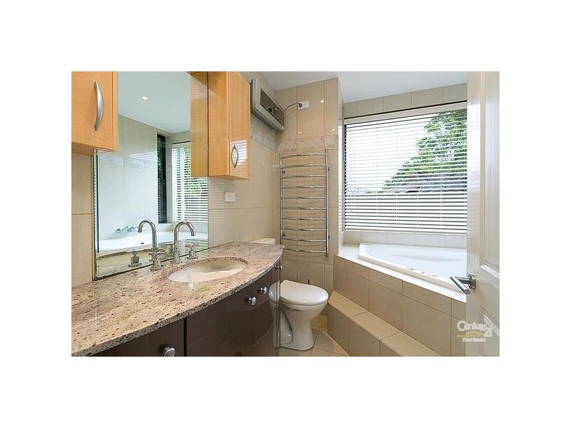 1A LINCOLN AVENUE, Castlecrag NSW 2068