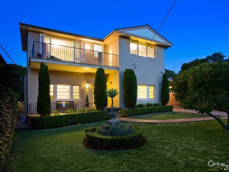 33 Raeburn Avenue, Castlecrag NSW 2068