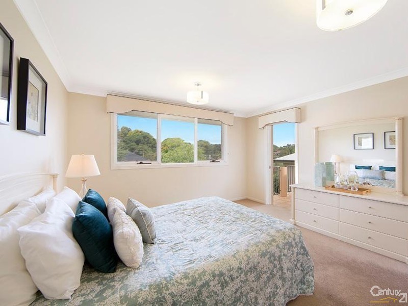 33 Raeburn Avenue, Castlecrag NSW 2068