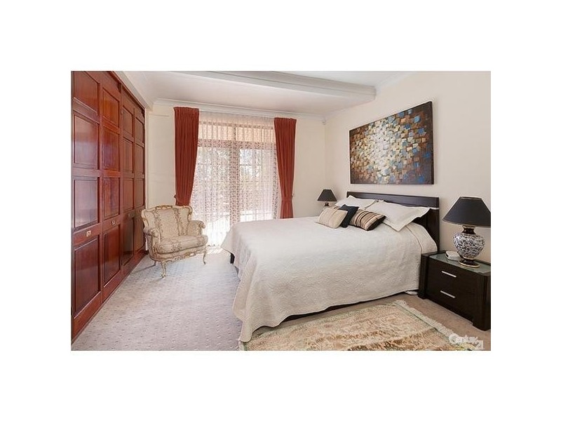 262 EDINBURGH ROAD, Castlecrag NSW 2068