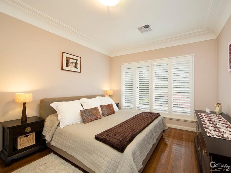 228 Boundary Street, Castle Cove NSW 2069