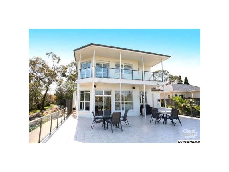 2 KENDALL ROAD, Castle Cove NSW 2069