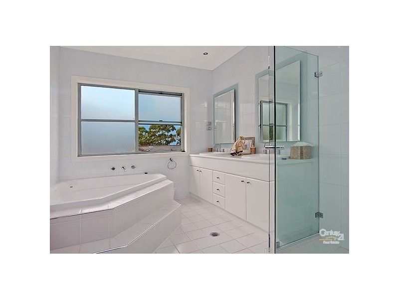 2 KENDALL ROAD, Castle Cove NSW 2069