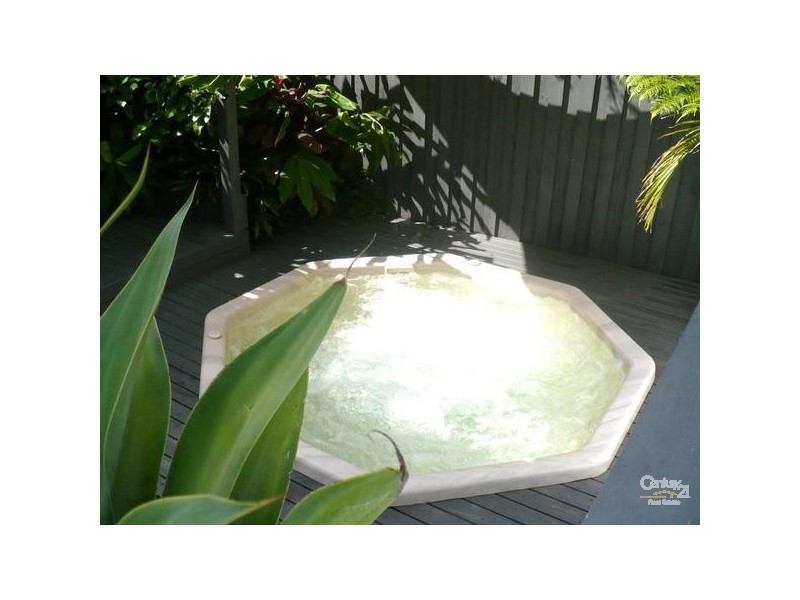 2 KENDALL ROAD, Castle Cove NSW 2069