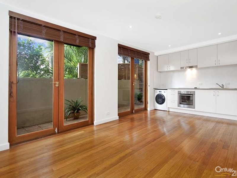 1/2 The Bartizan, Castlecrag NSW 2068