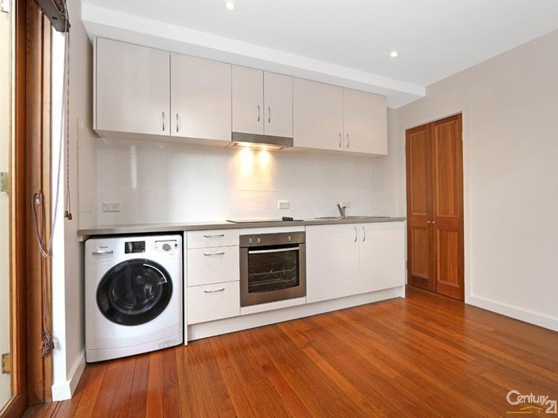 1/2 The Bartizan, Castlecrag NSW 2068