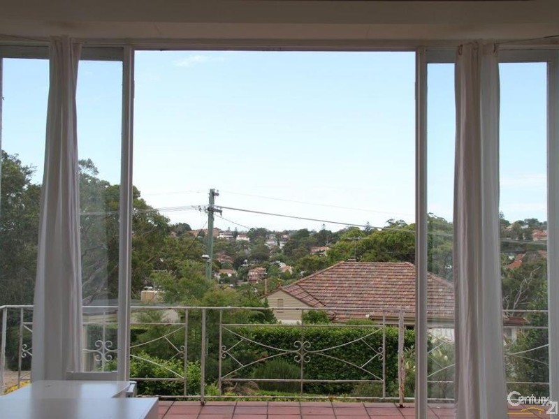 15 The Rampart, Castlecrag NSW 2068