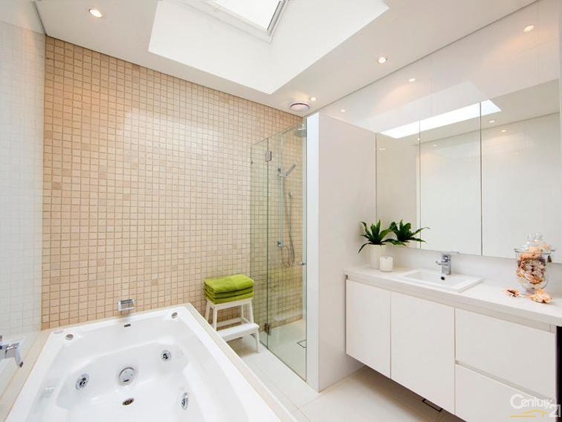 217 Penshurst Street, Willoughby NSW 2068