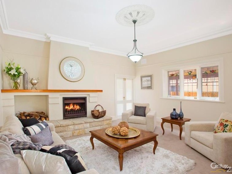 12 Edinburgh Road, Willoughby NSW 2068