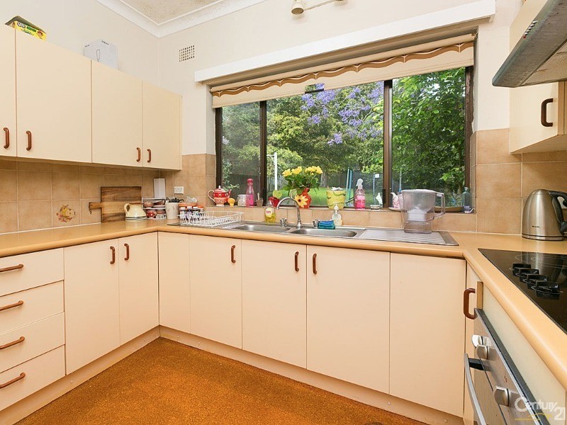 30 Warrane Road, Roseville Chase NSW 2069