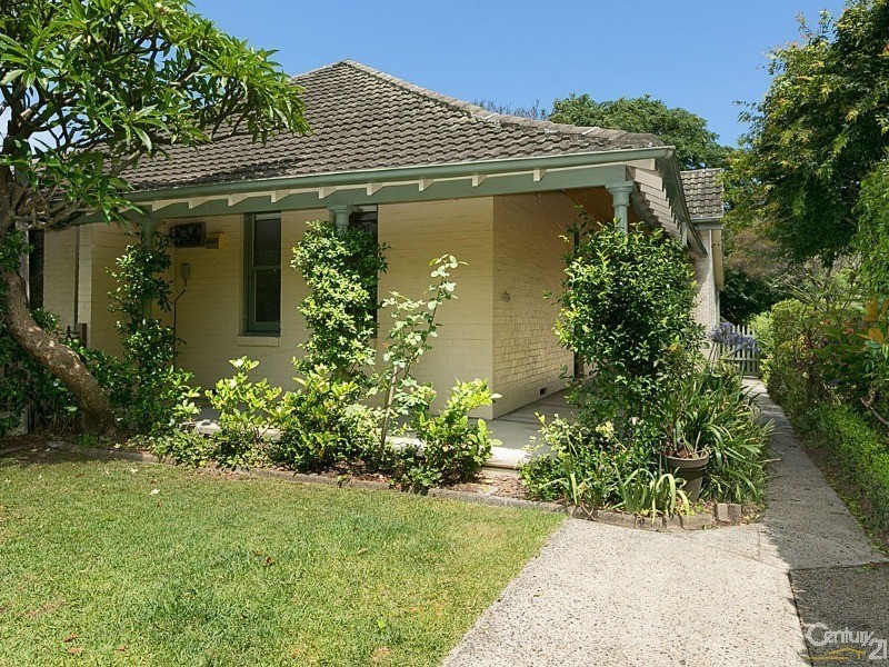 8 Crabbes Avenue, Willoughby NSW 2068
