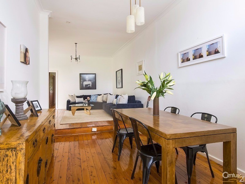 8 Crabbes Avenue, Willoughby NSW 2068