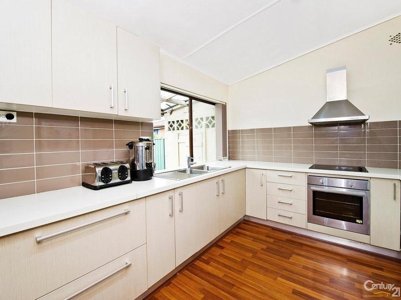 9 Brussels Street, Mascot NSW 2020