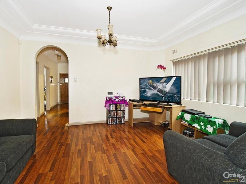 9 Brussels Street, Mascot NSW 2020