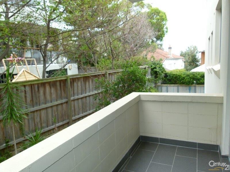 32/15 Wallis Parade, North Bondi NSW 2026