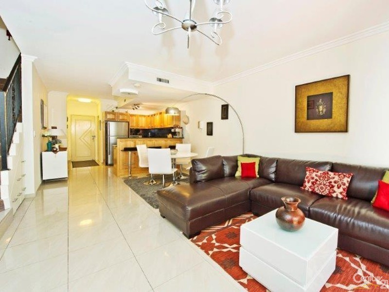 19/49 Henderson Road, Alexandria NSW 2015