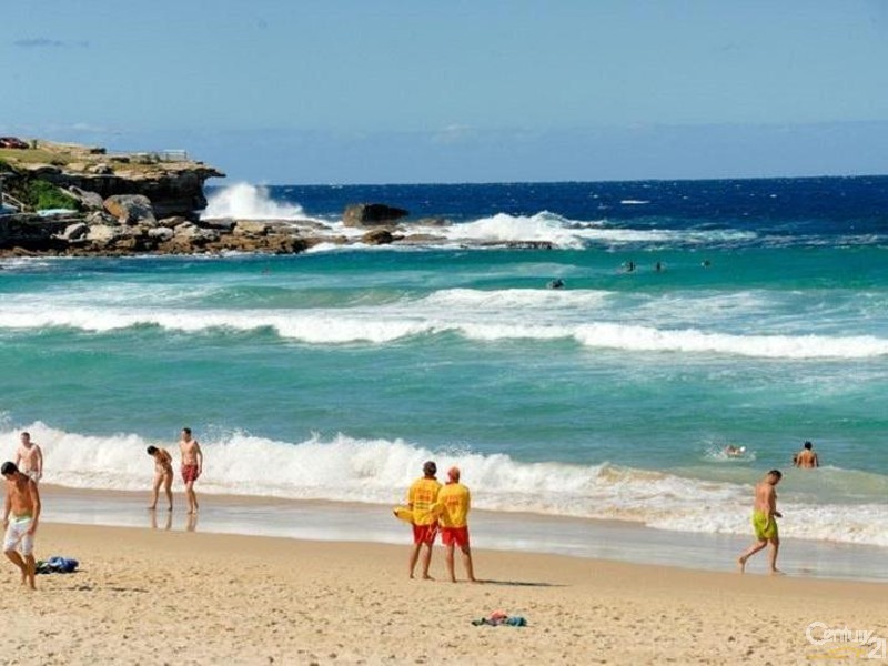 2/112 Warners Avenue, Bondi Beach NSW 2026