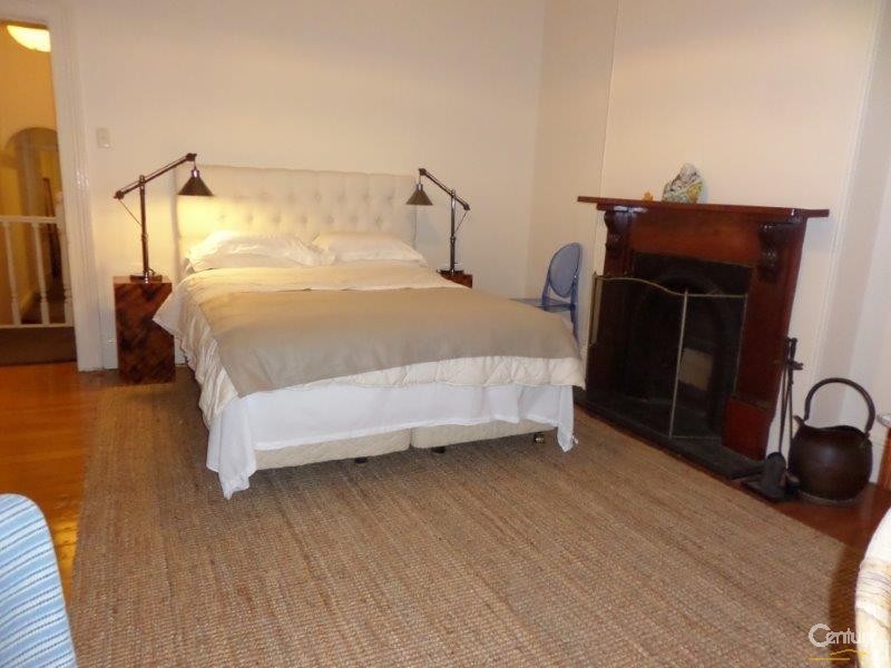 75 Barcom Ave, Darlinghurst NSW 2010