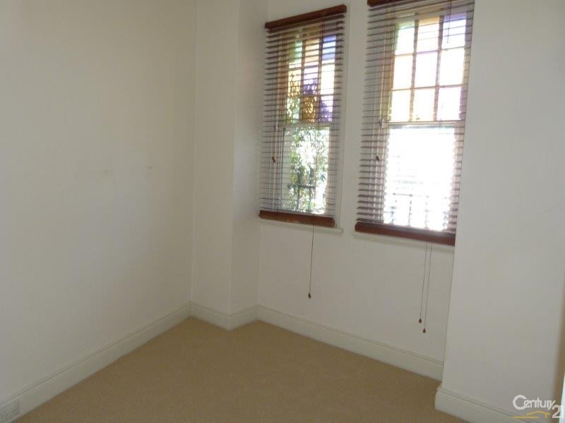 8 Edgecliff Road, Bondi Junction NSW 2022