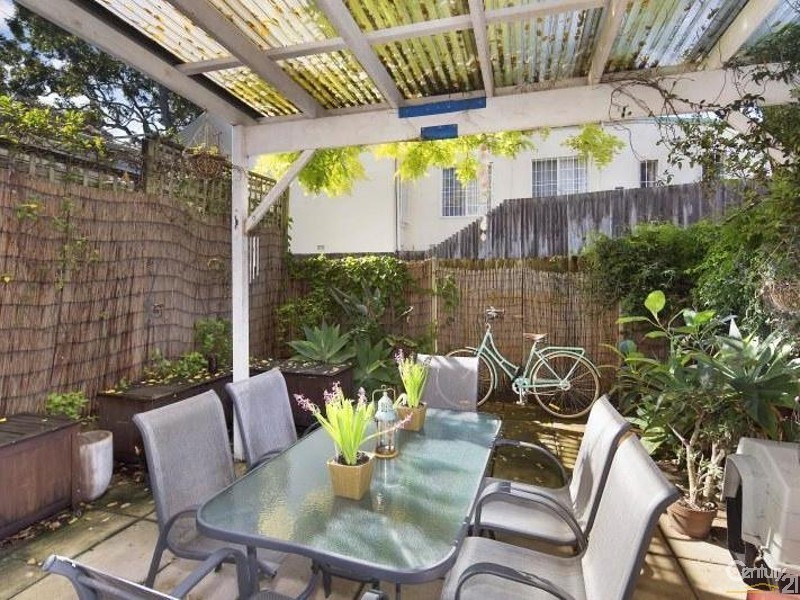 96 Newland Street, Bondi Junction NSW 2022