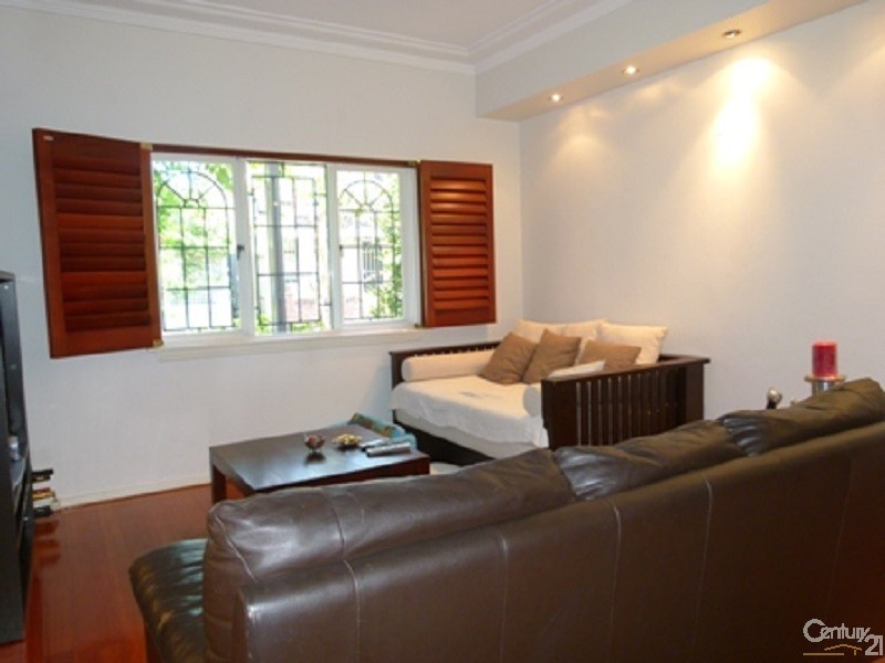 10 Blenheim Street, Queens Park NSW 2022