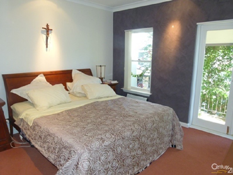 10 Blenheim Street, Queens Park NSW 2022